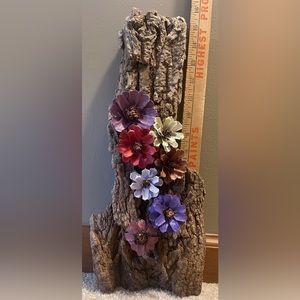 Real pine cone flowers & tree bark.